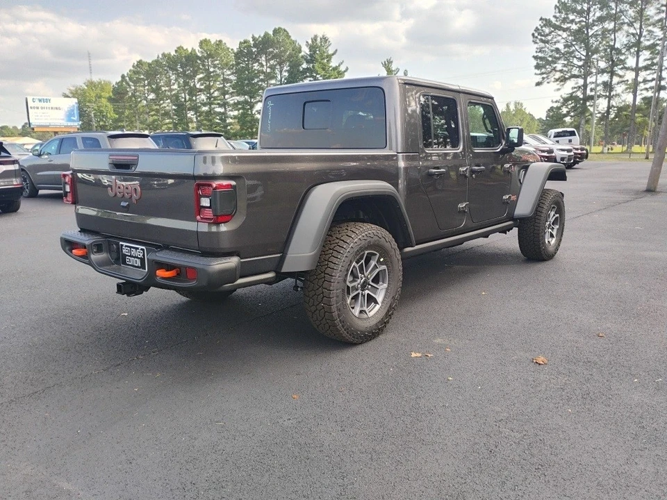 2025 Jeep JT Gladiator - Image 5 of 12