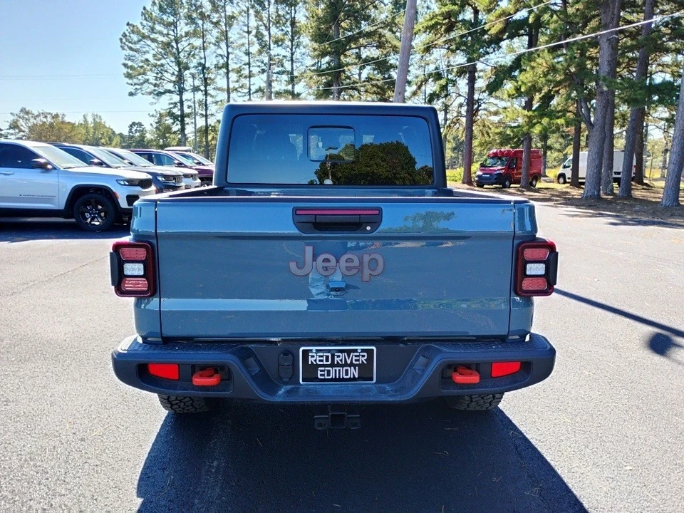 2025 Jeep JT Gladiator - Image 6 of 12
