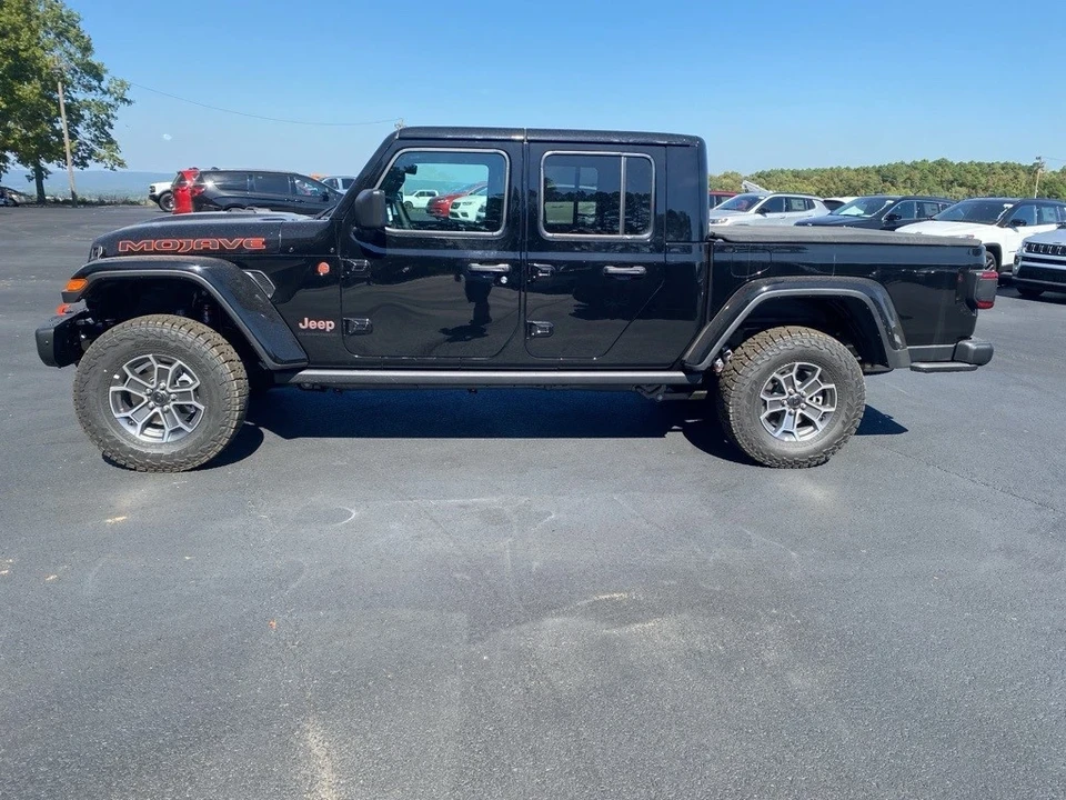2025 Jeep JT Gladiator - Image 8 of 12