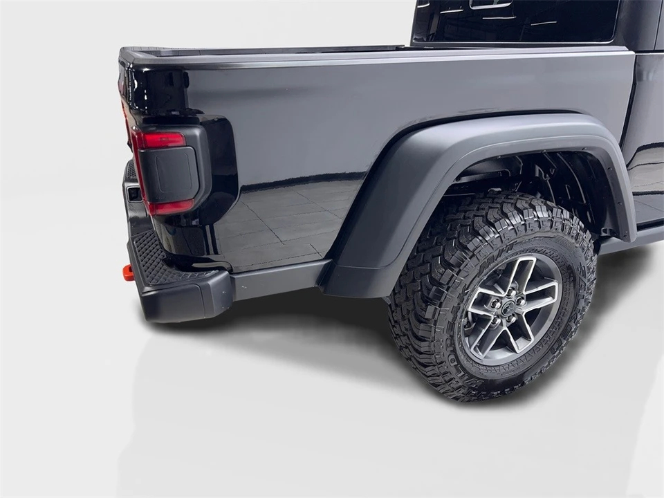 2025 Jeep JT Gladiator - Image 16 of 21