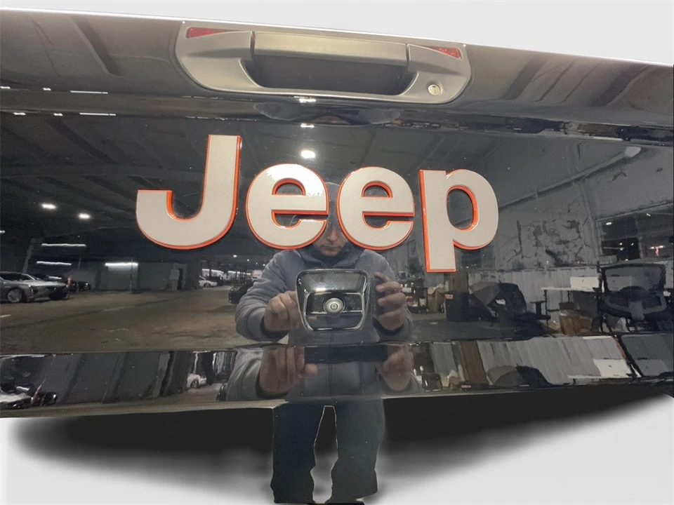2025 Jeep JT Gladiator - Image 21 of 21