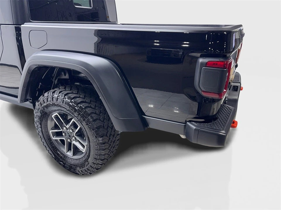 2025 Jeep JT Gladiator - Image 17 of 21