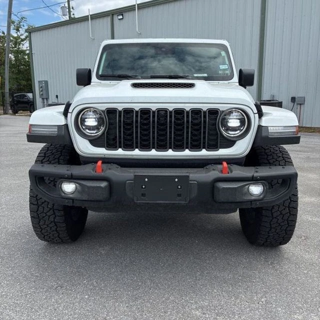 2025 Jeep JT Gladiator - Image 2 of 30