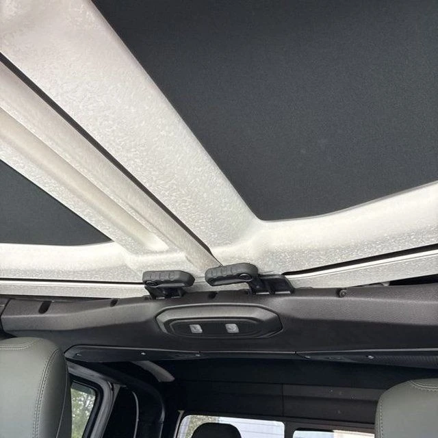 2025 Jeep JT Gladiator - Image 29 of 30