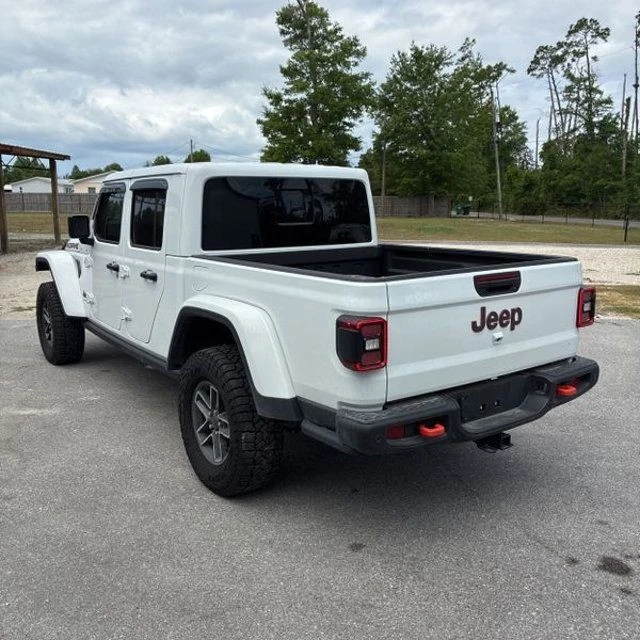 2025 Jeep JT Gladiator - Image 7 of 30
