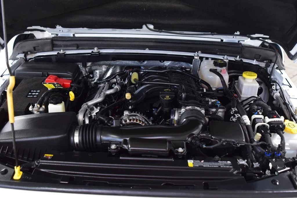 2025 Jeep JT Gladiator - Image 26 of 31