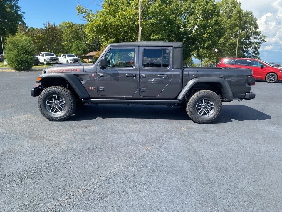 2025 Jeep JT Gladiator - Image 8 of 12