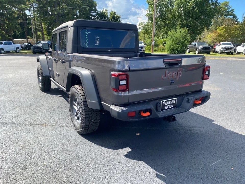 2025 Jeep JT Gladiator - Image 7 of 12