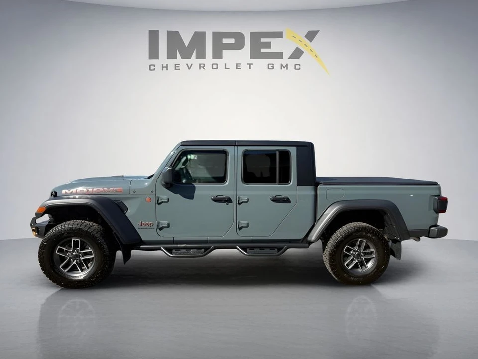 2025 Jeep JT Gladiator - Image 2 of 31