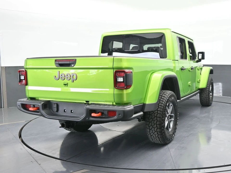 2025 Jeep JT Gladiator - Image 5 of 12
