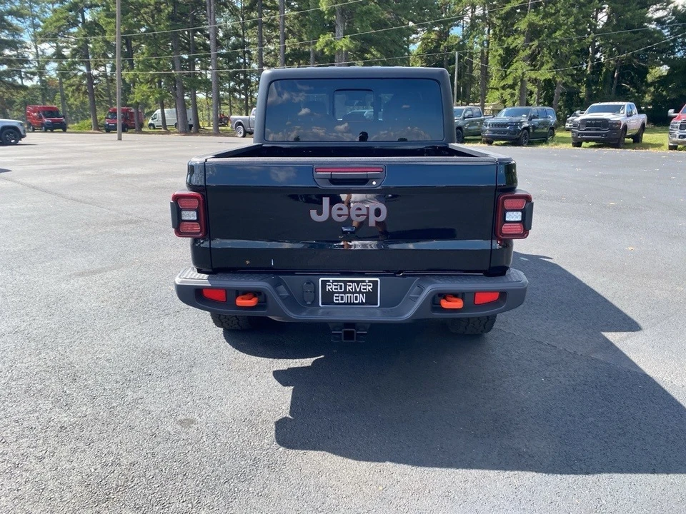 2025 Jeep JT Gladiator - Image 6 of 12