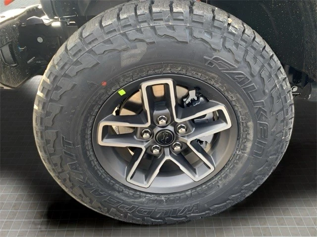 2025 Jeep JT Gladiator - Image 11 of 12