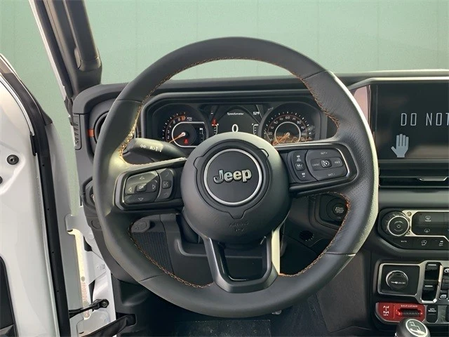 2025 Jeep JT Gladiator - Image 20 of 21