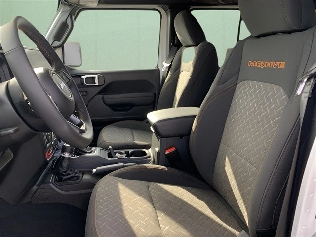 2025 Jeep JT Gladiator - Image 19 of 21
