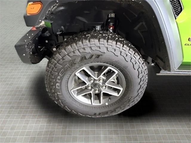2025 Jeep JT Gladiator - Image 11 of 21