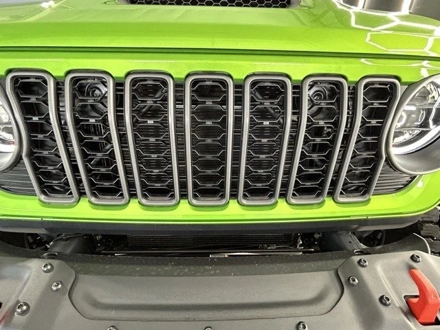 2025 Jeep JT Gladiator - Image 9 of 21