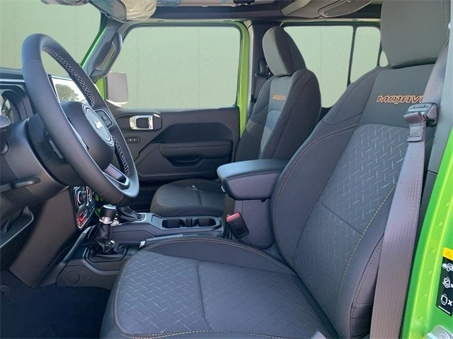 2025 Jeep JT Gladiator - Image 14 of 21