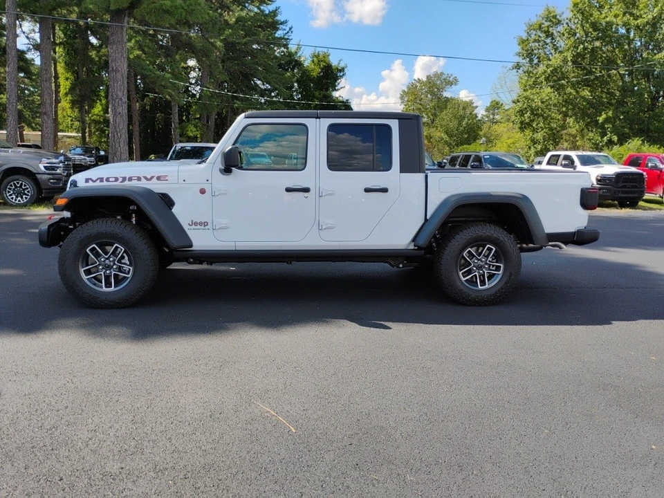 2025 Jeep JT Gladiator - Image 8 of 12