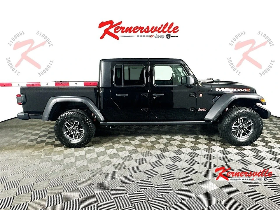 2025 Jeep JT Gladiator - Image 9 of 12