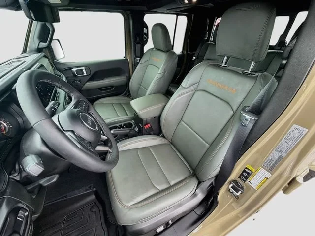 2025 Jeep JT Gladiator - Image 10 of 20