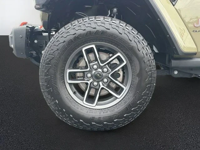 2025 Jeep JT Gladiator - Image 3 of 20