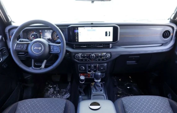 2025 Jeep JT Gladiator - Image 8 of 12