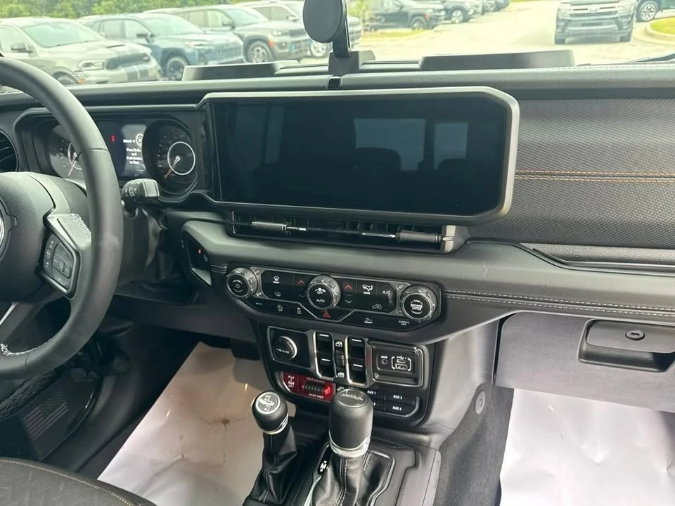 2025 Jeep JT Gladiator - Image 2 of 5