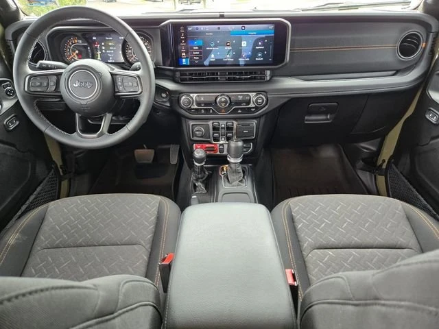 2025 Jeep JT Gladiator - Image 15 of 17