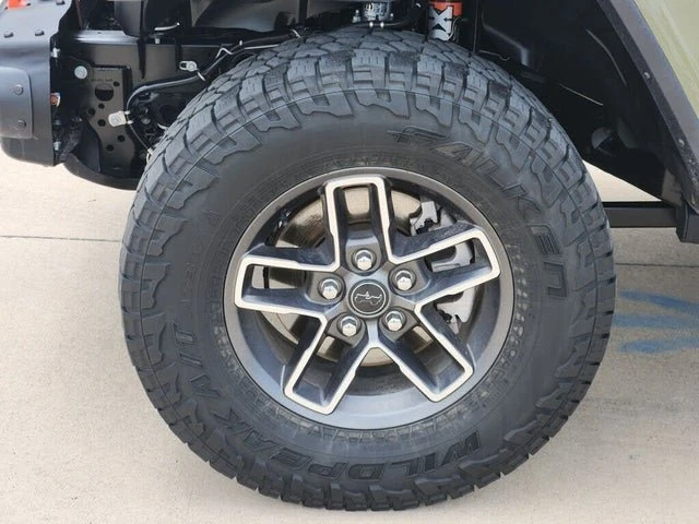 2025 Jeep JT Gladiator - Image 19 of 20