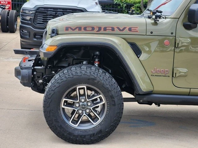 2025 Jeep JT Gladiator - Image 17 of 20