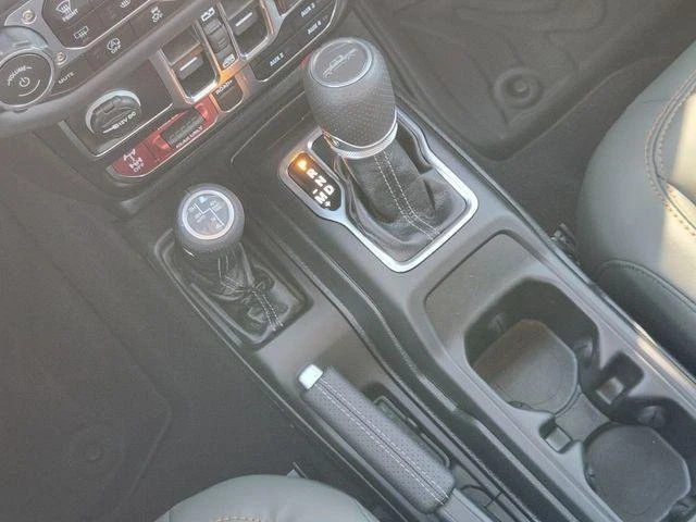 2025 Jeep JT Gladiator - Image 20 of 20