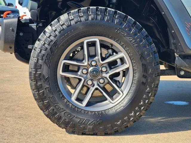 2025 Jeep JT Gladiator - Image 10 of 20