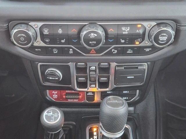 2025 Jeep JT Gladiator - Image 19 of 20