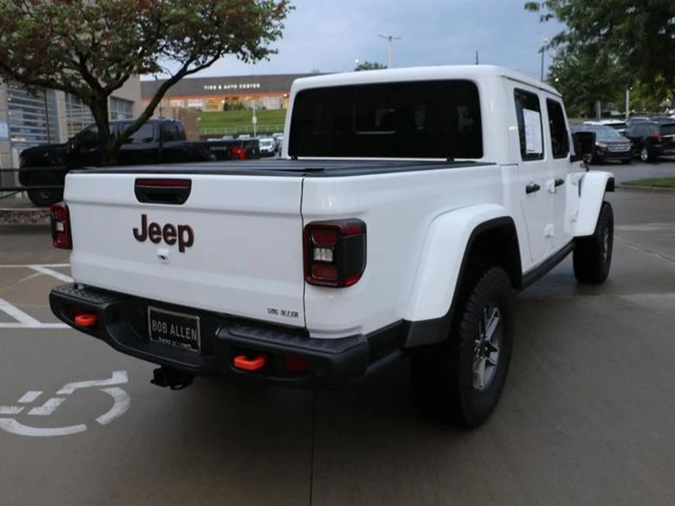 2025 Jeep JT Gladiator - Image 6 of 10