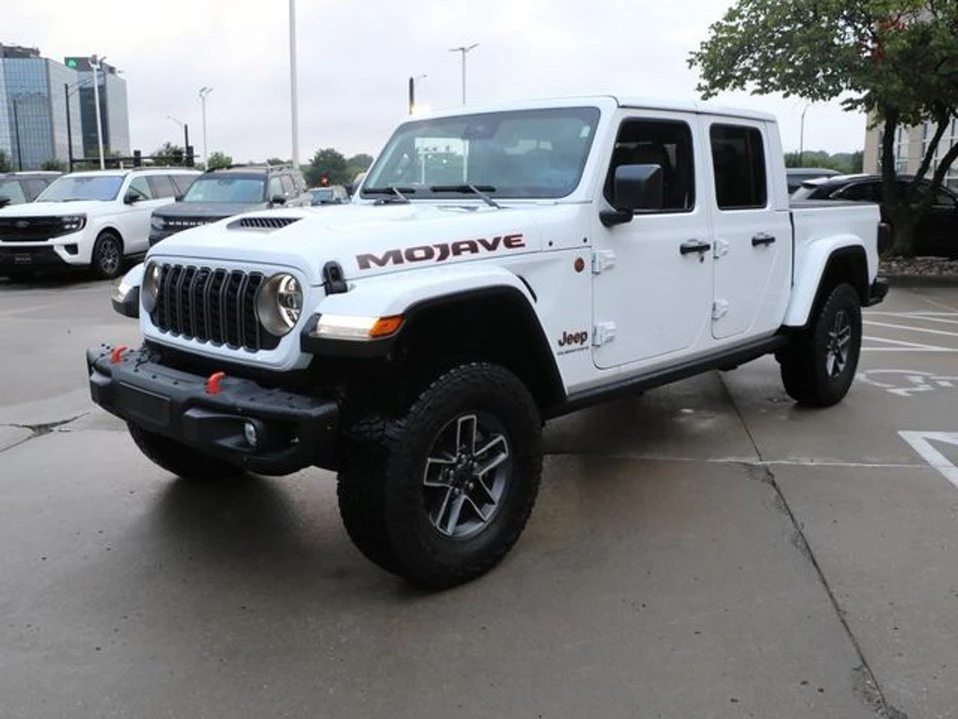 2025 Jeep JT Gladiator - Image 3 of 10