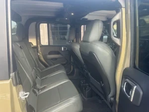 2025 Jeep JT Gladiator - Image 8 of 8
