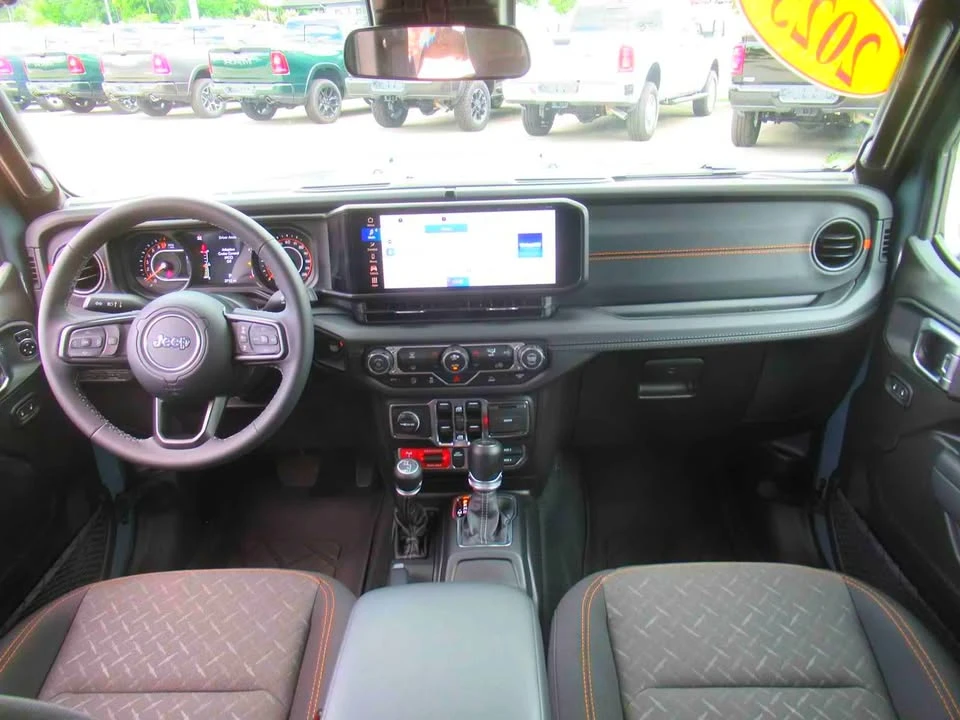 2025 Jeep JT Gladiator - Image 9 of 20