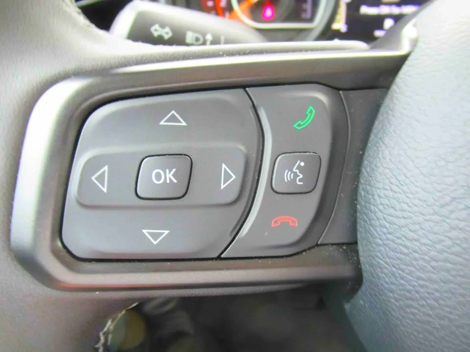 2025 Jeep JT Gladiator - Image 11 of 20