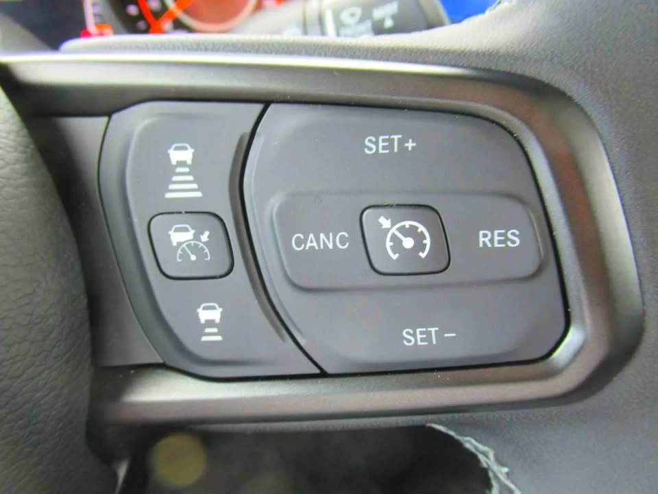 2025 Jeep JT Gladiator - Image 12 of 20