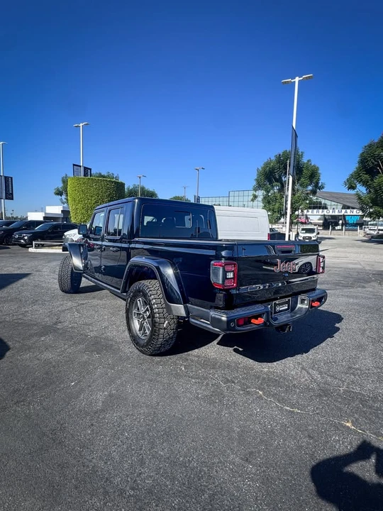 2025 Jeep JT Gladiator - Image 3 of 6