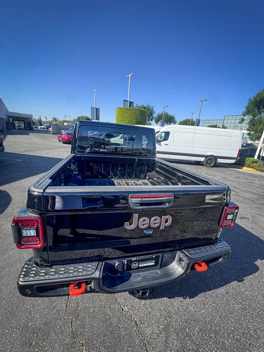 2025 Jeep JT Gladiator - Image 4 of 6