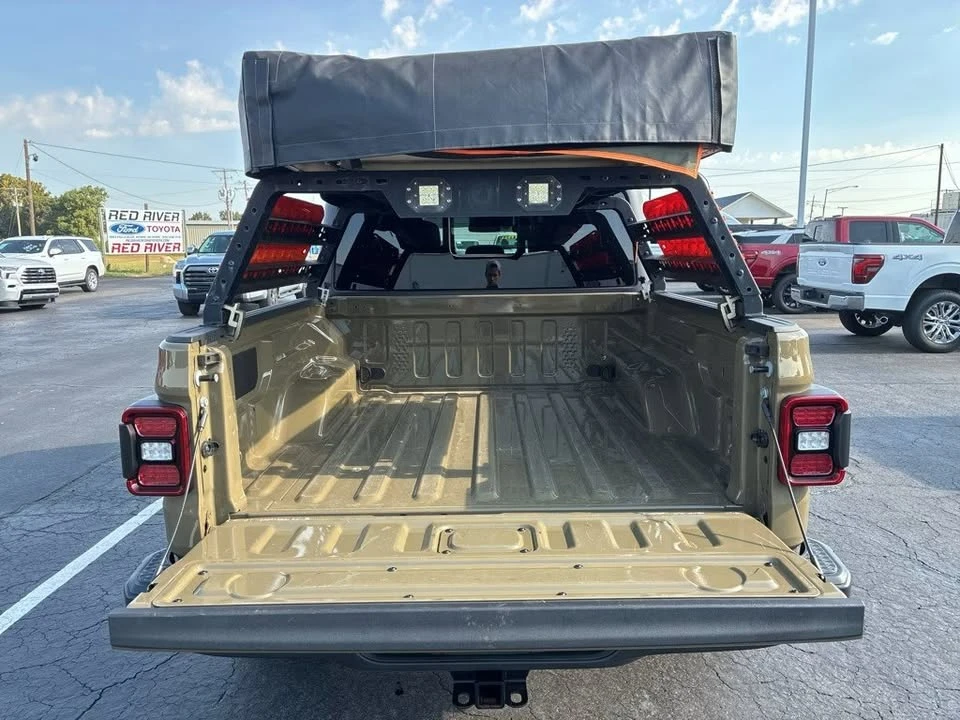 2025 Jeep JT Gladiator - Image 9 of 20