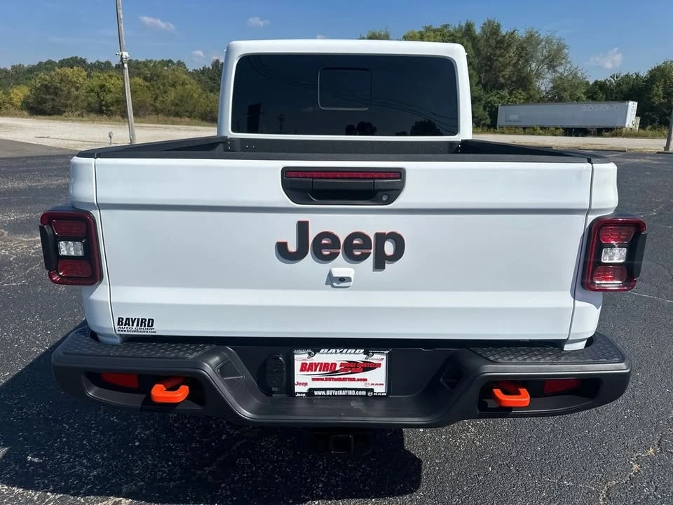 2025 Jeep JT Gladiator - Image 8 of 19