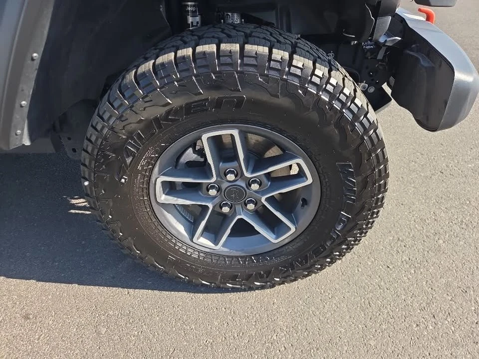 2025 Jeep JT Gladiator - Image 20 of 20