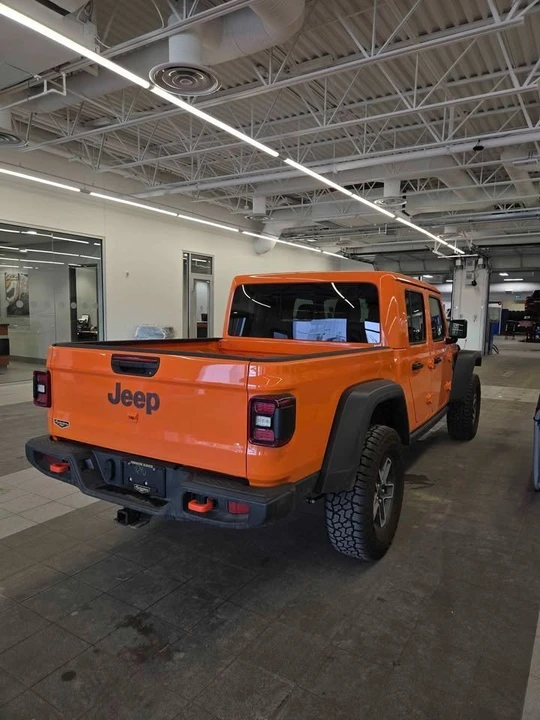 2025 Jeep JT Gladiator - Image 2 of 4