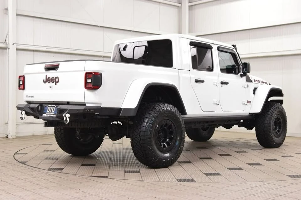 2025 Jeep JT Gladiator - Image 7 of 18