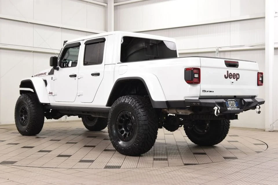 2025 Jeep JT Gladiator - Image 5 of 18