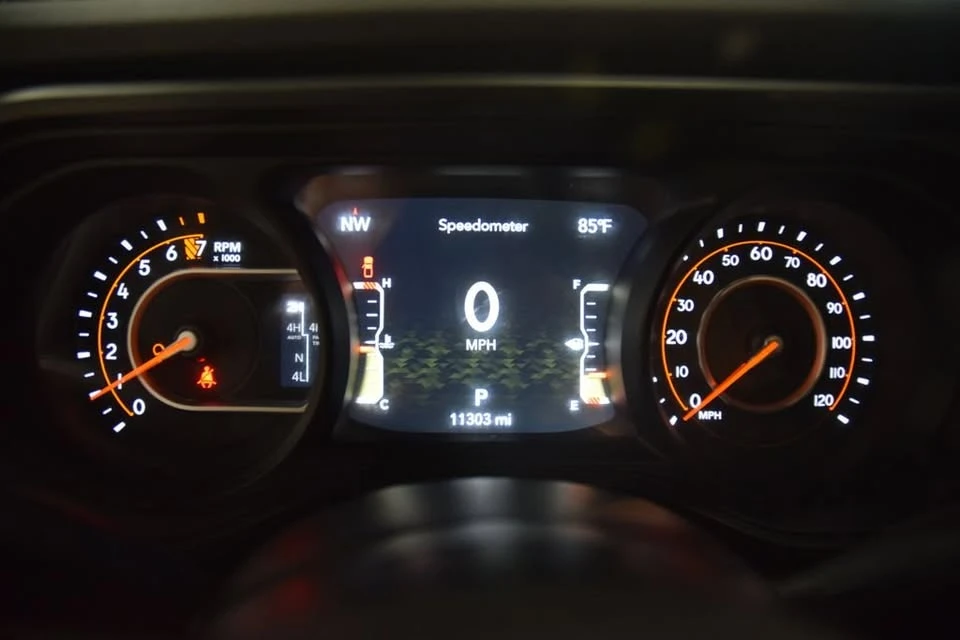 2025 Jeep JT Gladiator - Image 18 of 18