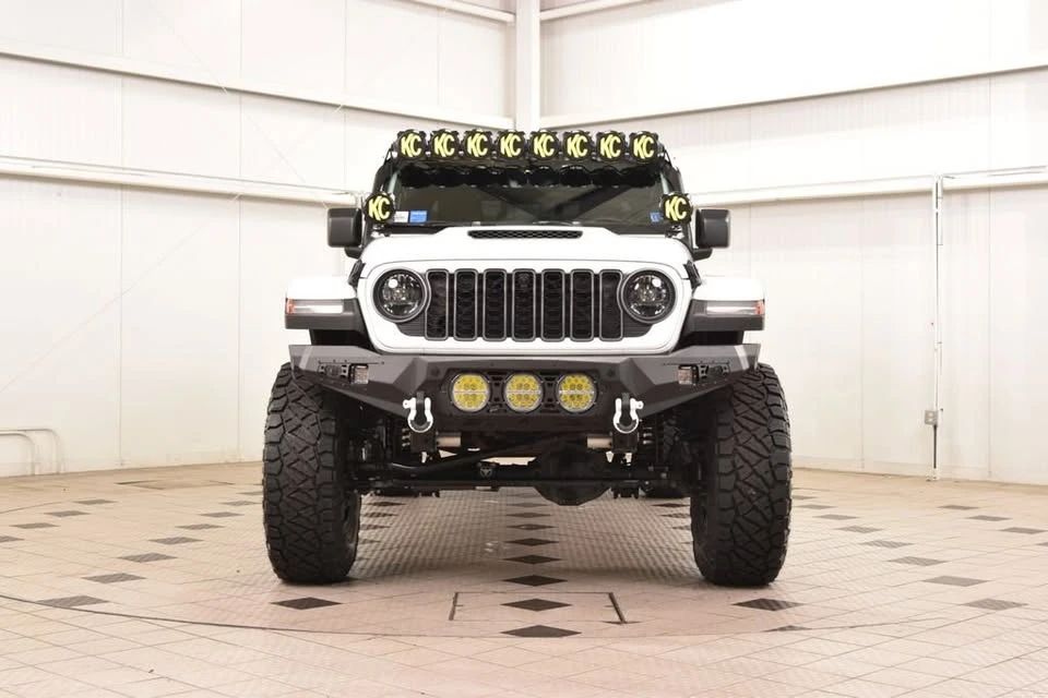 2025 Jeep JT Gladiator - Image 2 of 18