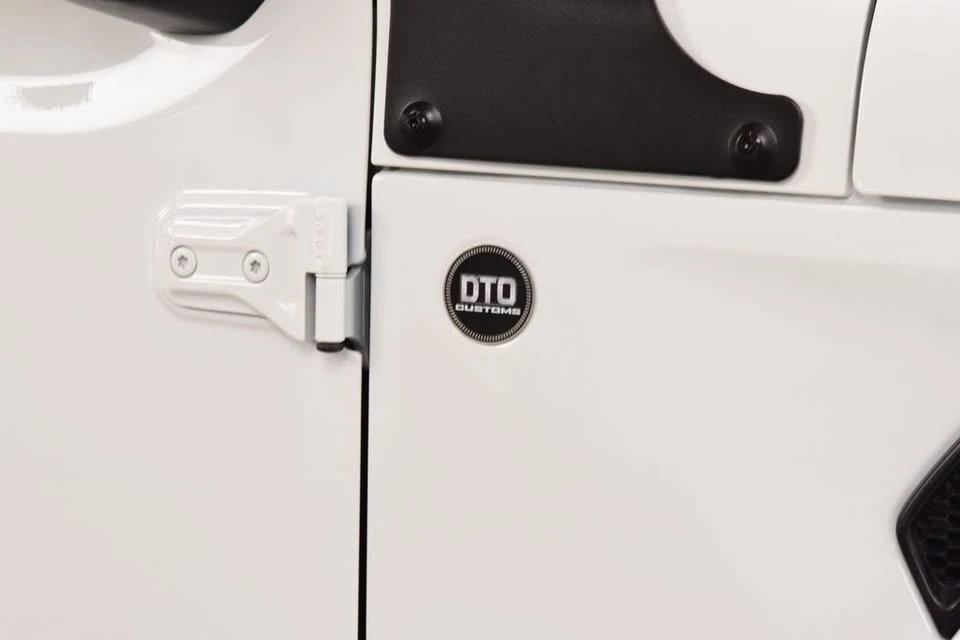 2025 Jeep JT Gladiator - Image 10 of 18